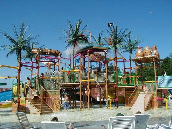 Water Country Water Park